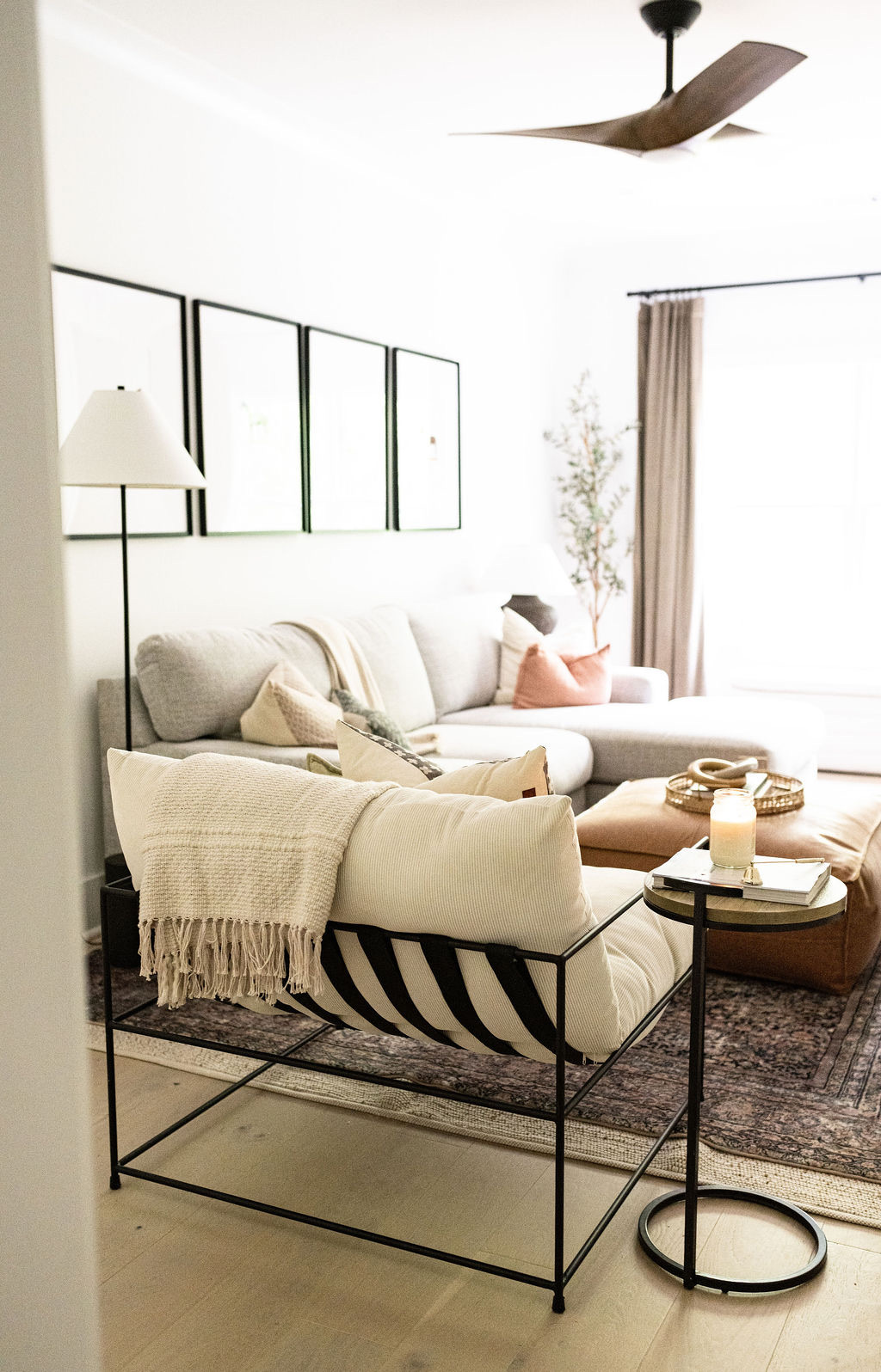 Upstairs landing lounge
